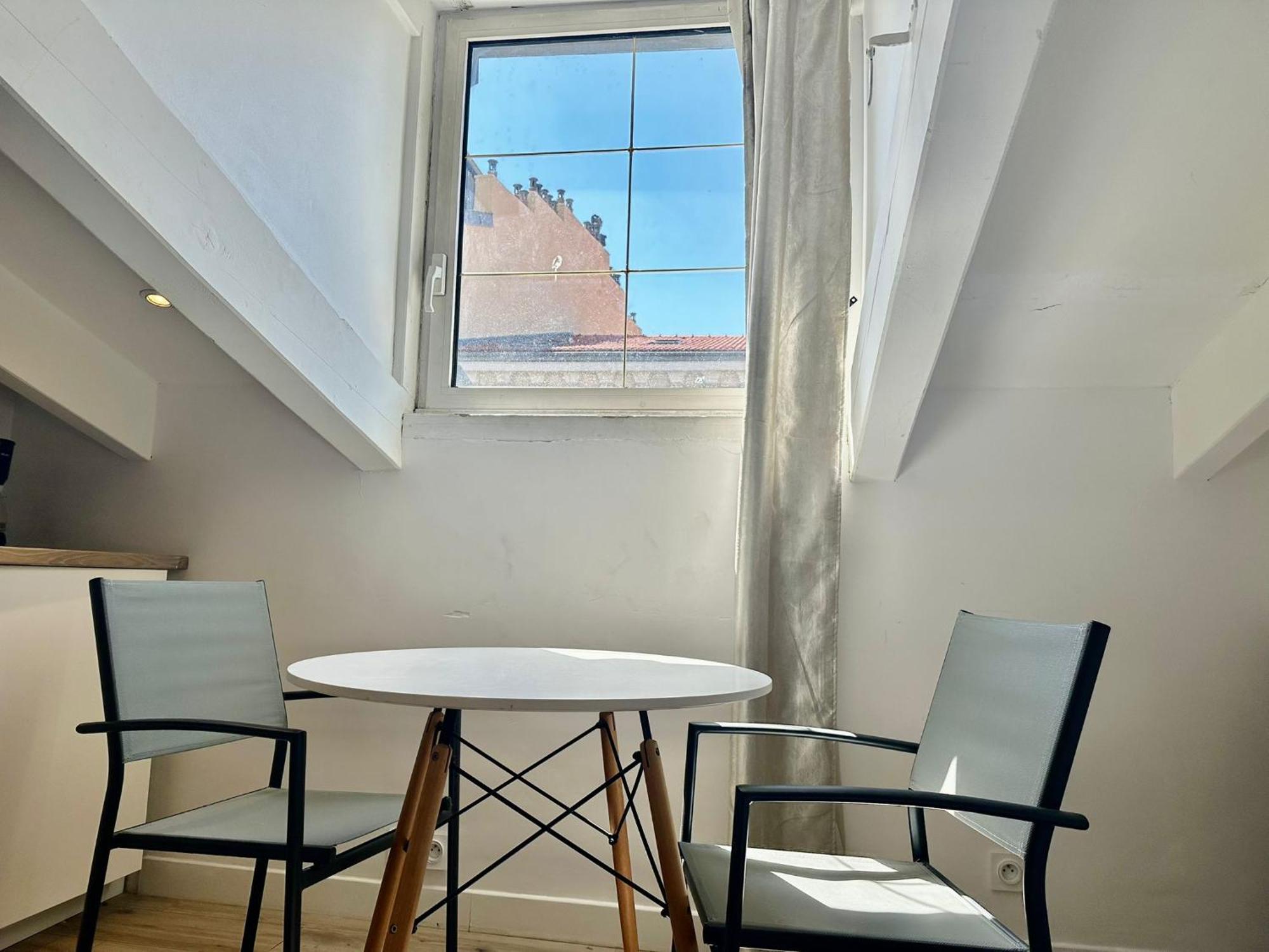 Appartement A Meyerbeer Ницца Номер фото
